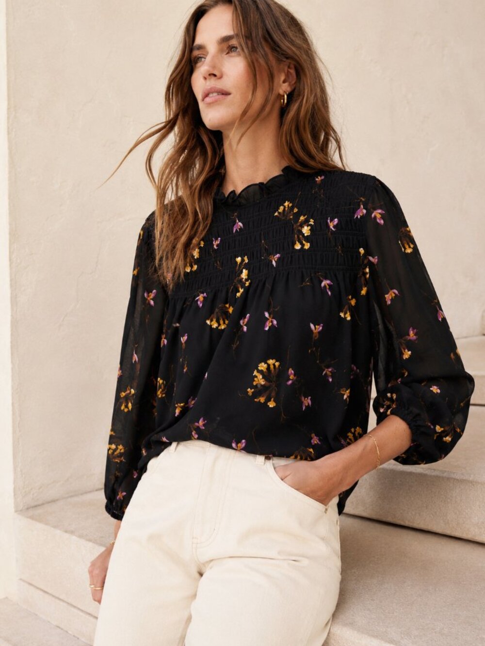Madewell Georgette Ruffle-Collar Smocked Top in Falling Freesias Size Small
